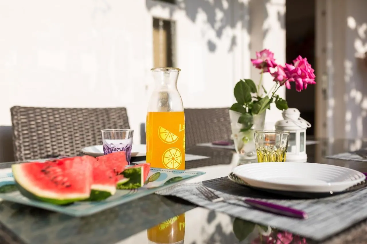 Lara - Apartment Near The Beach Vrbnik